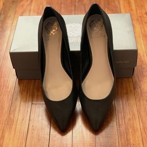 NIB Black Vince Camuto Pumps (Size 10)
